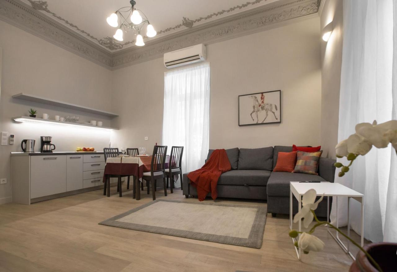 Sophisticated Apartment In Syntagma By Ghh 아테네 외부 사진